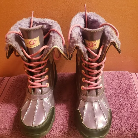Kids size 4 ugg snow boots purple