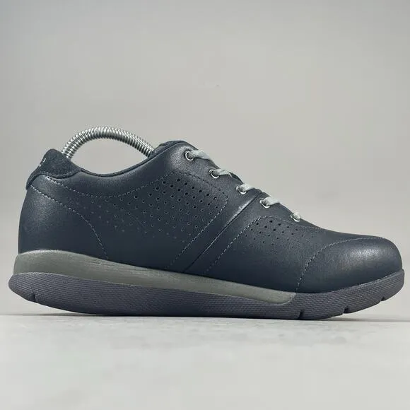 Kuru Lida Perforated Women’s 9.5 Blue Leather Athletic Shoe Walking Sneaker EUC
