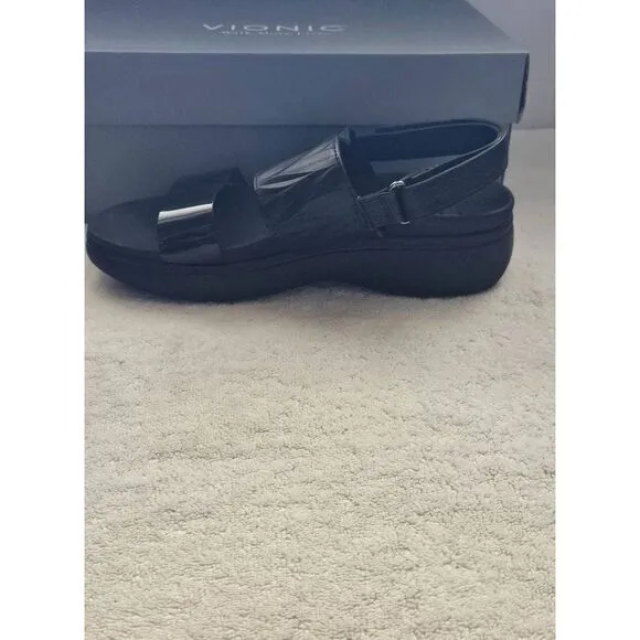 ladies Karleen sandals Nwb