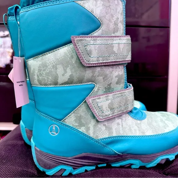 Land’s end brand new youth US7 unisex snow boots