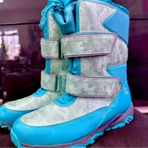Land’s end brand new youth US7 unisex snow boots