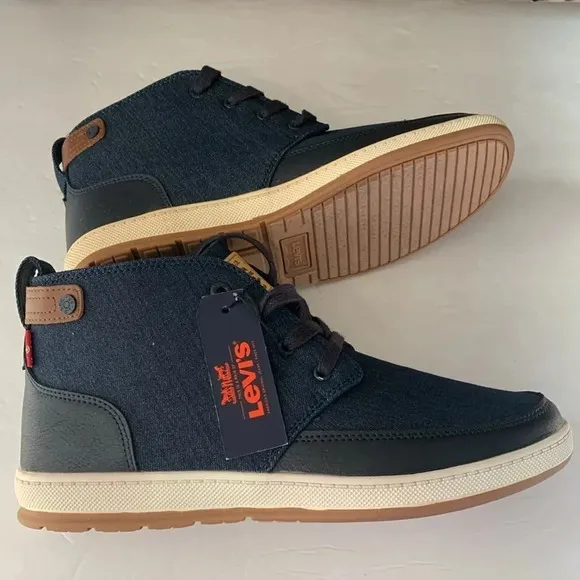 Levi’s Atwater Sneakers Athletic Shoes Men’s Size 8.5 New