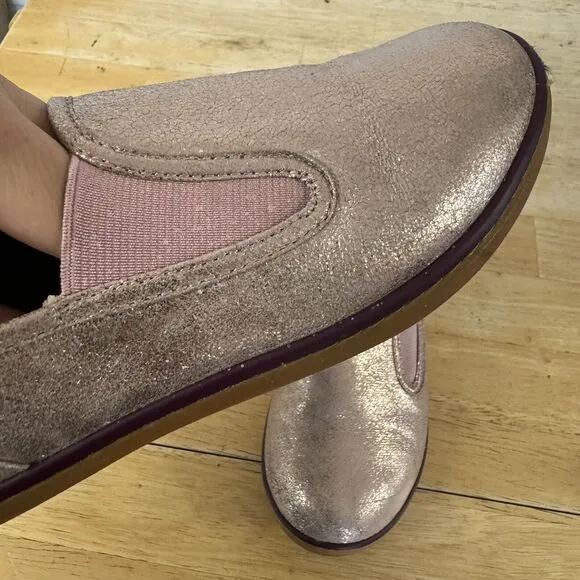 Livie &amp; Luca Ridge ECO Rose Pink Metallic Slip On Sneaker Shoes Nice Size 2 EUC