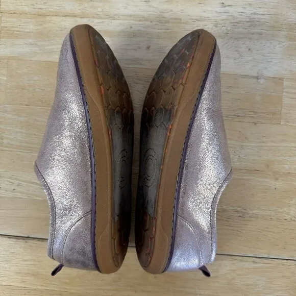 Livie &amp; Luca Ridge ECO Rose Pink Metallic Slip On Sneaker Shoes Nice Size 2 EUC