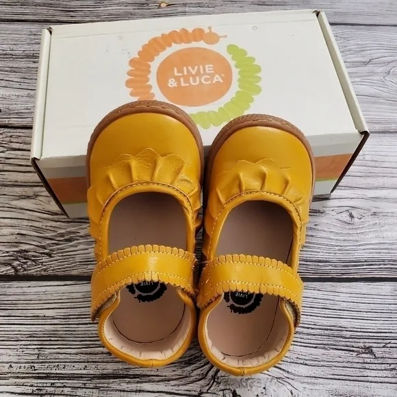 Livie and Luca Ruche Mary Jane Sandals Butterscotch Color NIB