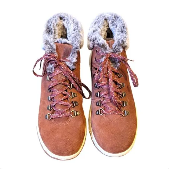 L.L. Bean Rust Brown Furry Lace Up Snow Boots Size 11