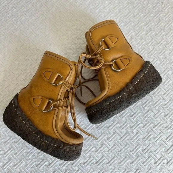Maple Leaf Shoe Baby Size 6 Genuine Leather Snow Booties Boots Canada Mocassins
