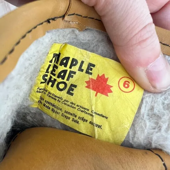 Maple Leaf Shoe Baby Size 6 Genuine Leather Snow Booties Boots Canada Mocassins