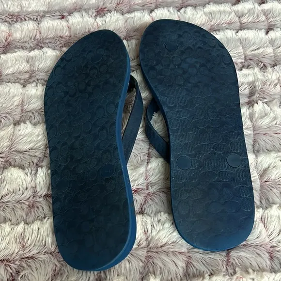 Men or women Coach Flip flop sandals size 11