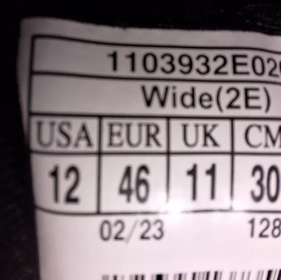 Men's Brooks Ghost 15 Black Running Shoes In A Size 12. NWOB.