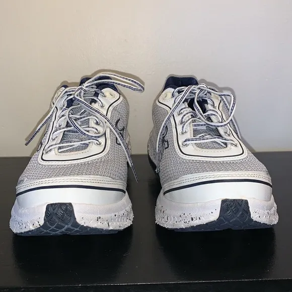 Men's G-Defy walking athletic shoes.   Size 10.