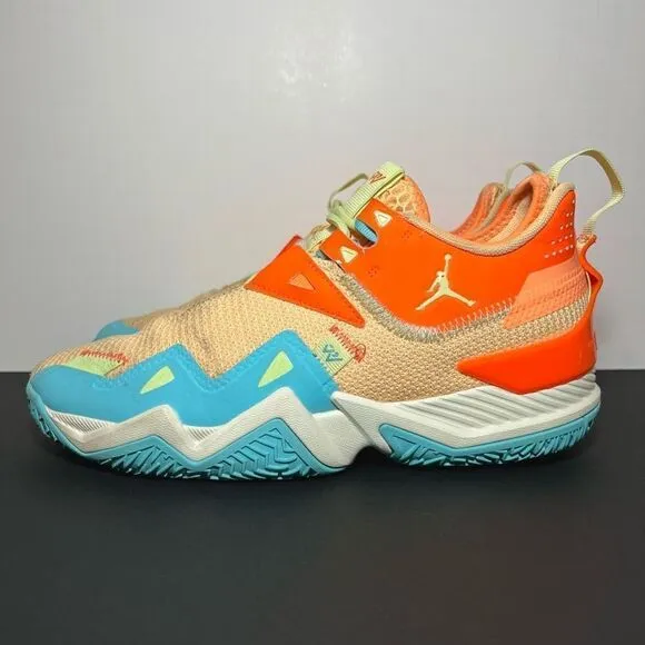 Mens JORDAN Westbrook One Take Melon Tint Baksetball Sneakers / Size 10