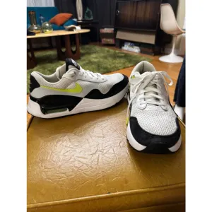 Men's Nike Air Max System Sneakers Size 8.5 White Black