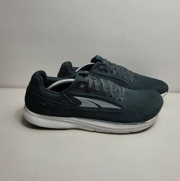 Men's Sneakers &amp; Athletic Shoes Altra Escalante 3 Sneakers Size 11.5 Black