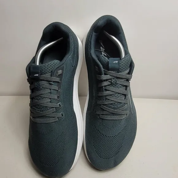 Men's Sneakers &amp; Athletic Shoes Altra Escalante 3 Sneakers Size 11.5 Black