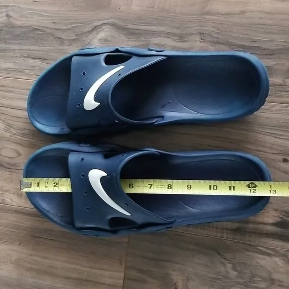 Men's Vintage Nike Sandals