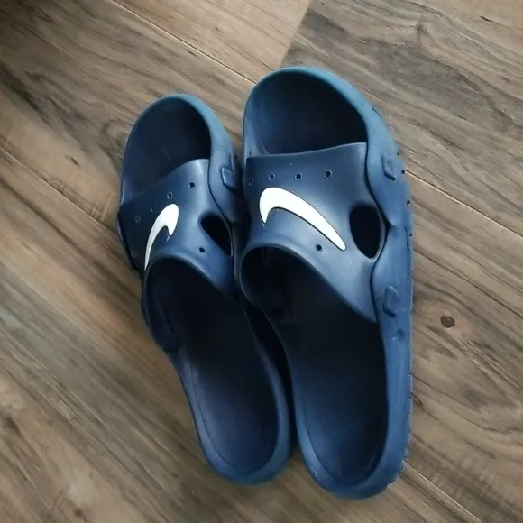 Men's Vintage Nike Sandals