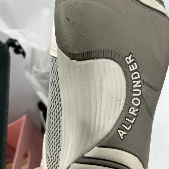 Mephisto Allrounder white and grey walking shoes sz 10