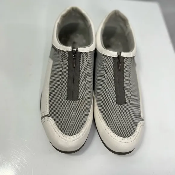 Mephisto Allrounder white and grey walking shoes sz 10
