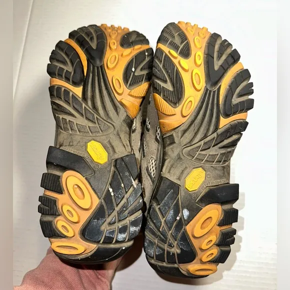 Merrell Boots Mens Size 7.5 Performance Footwear Walnut Vibram Sole Hiking Camp