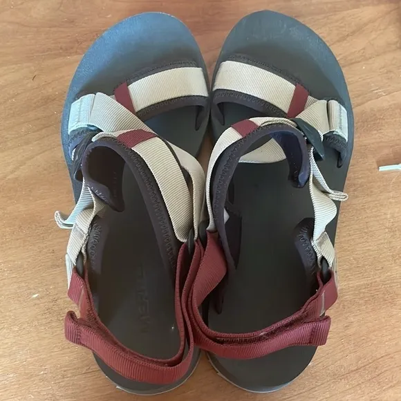 Merrell Sandals Size 11