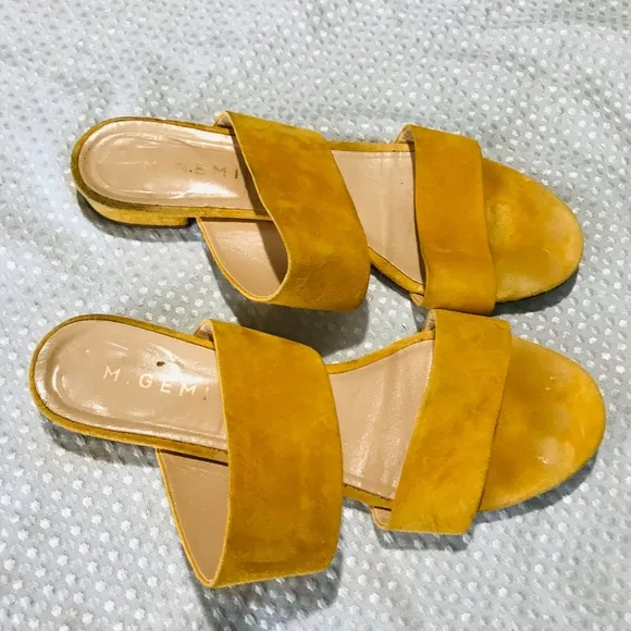 M.GEMI sandals