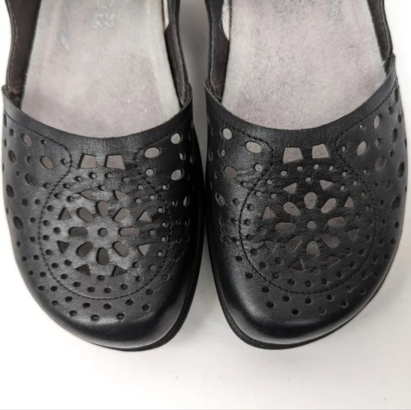 Naot Arataki Mary Jane Sandal Perforated Leather Round Toe Black EU 37 US 6-6.5