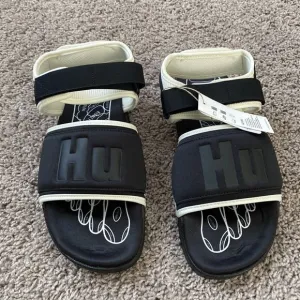 New Adidas x Pharrell Williams Adilette 2.0 Black GZ1892 Men's Sandals Size 10
