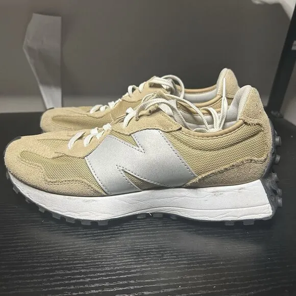 New Balance 327 Beige Tan Silver Shoes MS327ME1 Mens Size 8 Shoes Sneakers