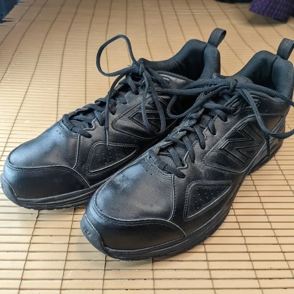 New Balance Mens 623 V3 MX623AB3 Black Leather Athletic Shoes Sneakers Size 15M.