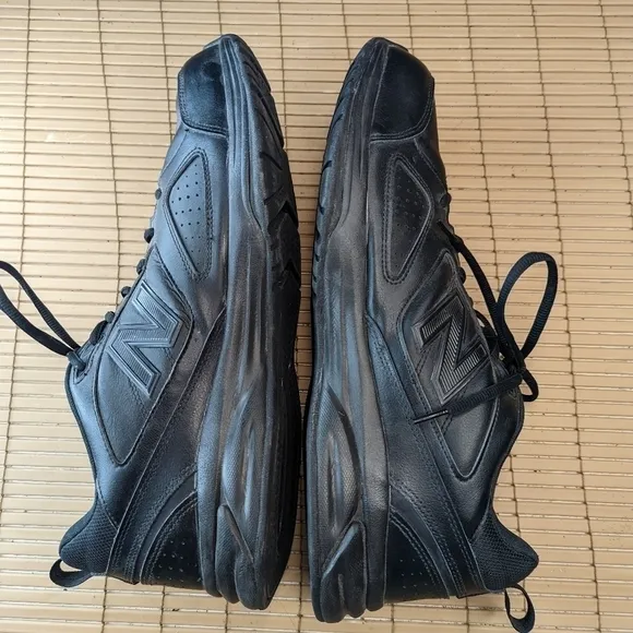 New Balance Mens 623 V3 MX623AB3 Black Leather Athletic Shoes Sneakers Size 15M.