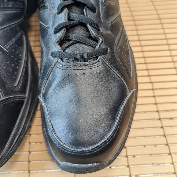New Balance Mens 623 V3 MX623AB3 Black Leather Athletic Shoes Sneakers Size 15M.