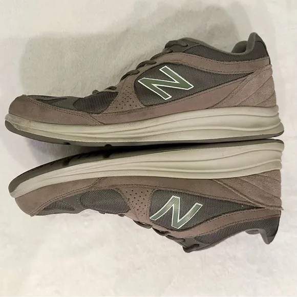 New Balance Mens 877v1 Walking Shoes Sneakers Sz 11 gray taupe WORN ONCE