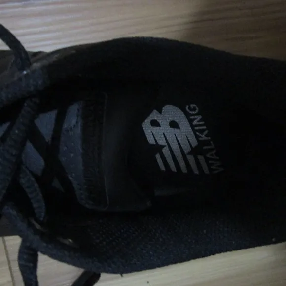 NEW BALANCE Men's size 7 2E WIDE Black Leather 928 Walking Shoes WORN ONCE