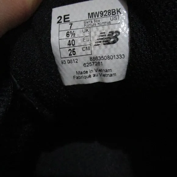 NEW BALANCE Men's size 7 2E WIDE Black Leather 928 Walking Shoes WORN ONCE