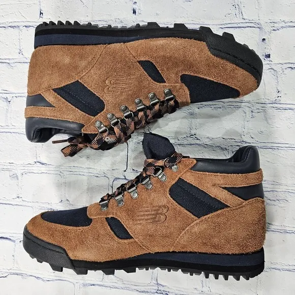 New Balance Rainier Hiking Sneaker Boots Brown URAINECA MENS SIZE 10.5