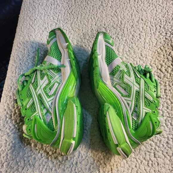 new Balenciaga Runner Fluo Green  men sneakers 41 left us 8 size 40 right US 7