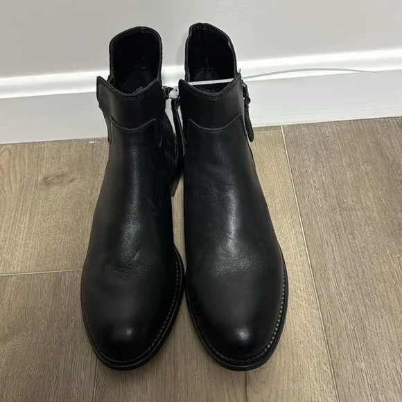 NEW! Franco Sarto Black Halford Ankle Bootie - Size 8