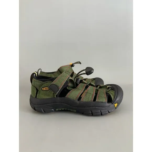 New Keens Newport H2 Sandals Kids Size 13 Army Green