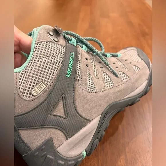 *New* Merrell Accentor Mid Vent Women’s Size 9.5 Waterproof Hiking Boots NWOT