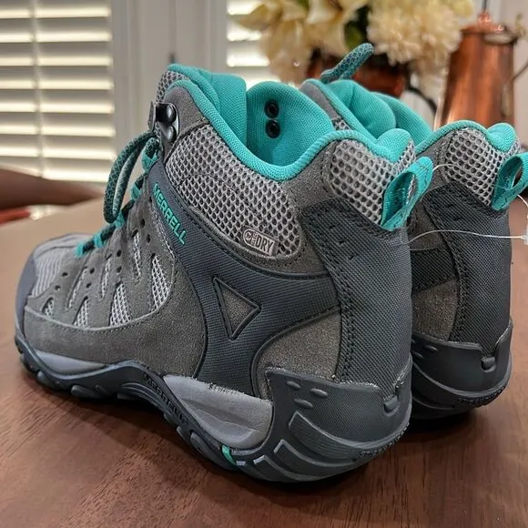 *New* Merrell Accentor Mid Vent Women’s Size 9.5 Waterproof Hiking Boots NWOT