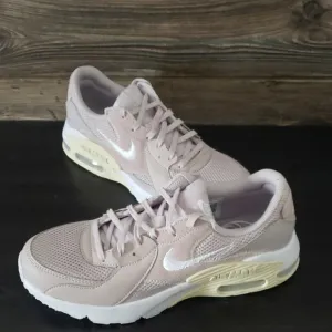 New Nike Air Max Women's Sneakers - Light Pink