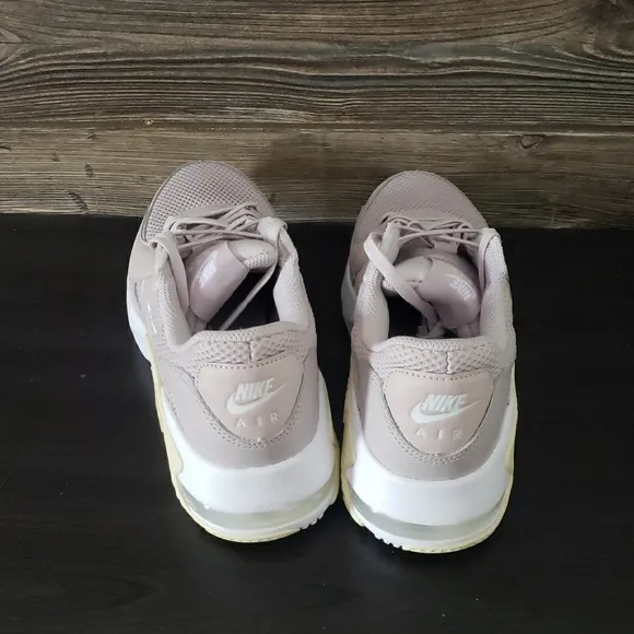 New Nike Air Max Women's Sneakers - Light Pink
