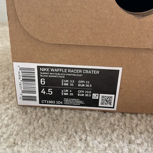 New Nike waffle crater women’s shoes