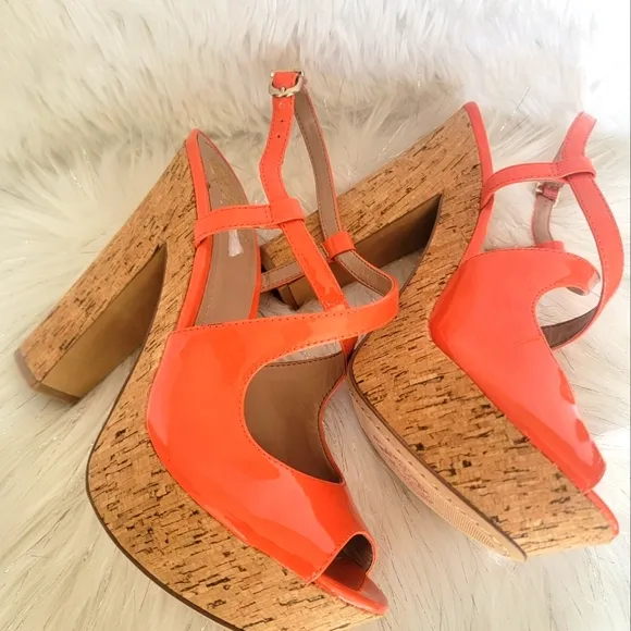 New - Vince Camuto Sandals