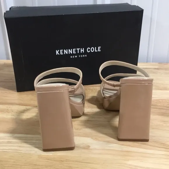 New WB Woman’s Kenneth Cole New York Tala Healed Sandals
