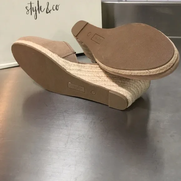 New WB Woman’s Style &amp; Co Wedge Sandals