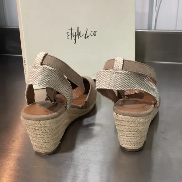 New WB Woman’s Style &amp; Co Wedge Sandals