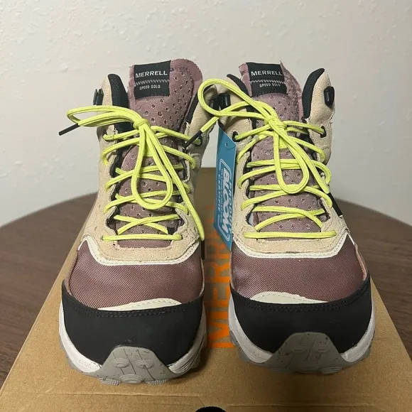 NEW WITH BOX MERRELL SPEED SOLOMID WOMENS SIZE 10