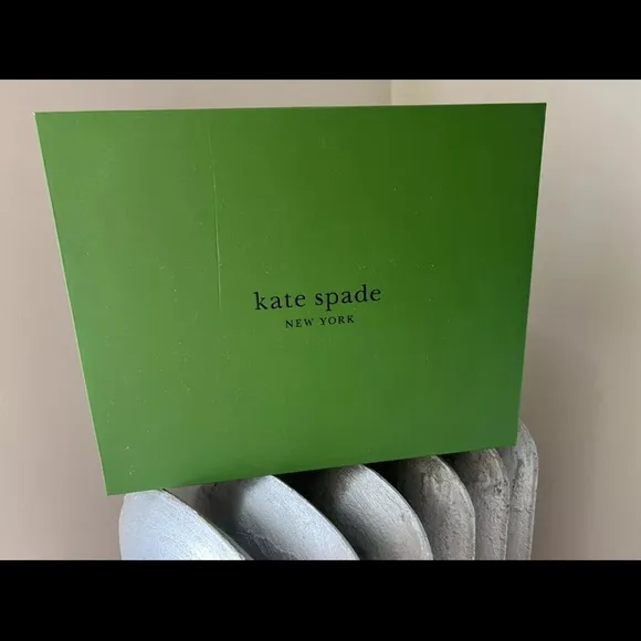 NIB Kate Spade Taylor Sneakers in Ks Green| size 9 Limited Edition